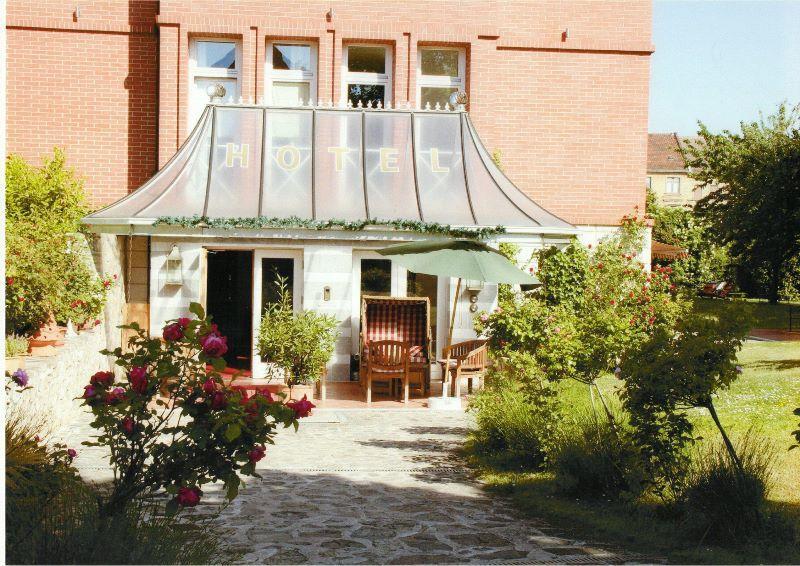 Hotel-Park-Residenz Aschersleben Exterior foto